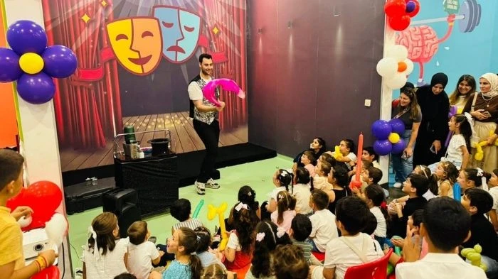 Arnavutk&ouml;y&rsquo;de &Ccedil;ocuklar Karneyi Aldı &Ouml;d&uuml;l&uuml; Kaptı