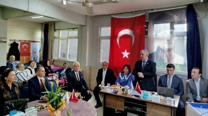 Kutlu Parti’den Gaziosmanpaşa'da Görkemli Kongre