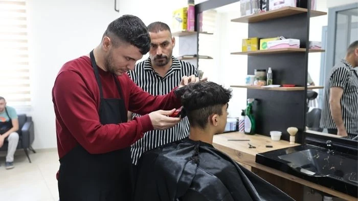 &Ouml;zel Bireylere &Uuml;cretsiz Berberlik Hizmeti