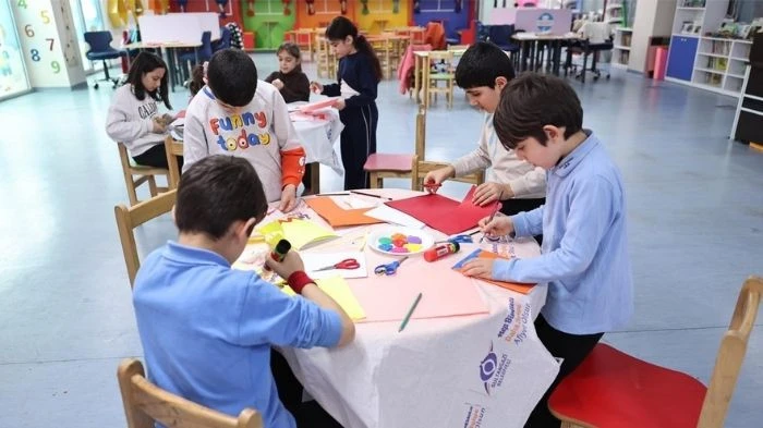 Sultangazi Belediyesi &Ccedil;ocuk K&uuml;t&uuml;phanesi Her G&uuml;n Dopdolu 