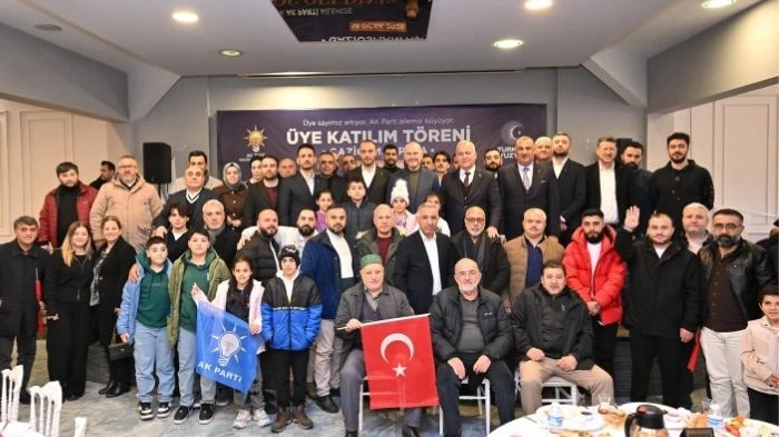 T&uuml;rkiye Y&uuml;zyılı&rsquo;na Gaziosmanpaşa&rsquo;dan G&uuml;&ccedil;l&uuml; Katılım: AK Parti&rsquo;ye 400 Yeni &Uuml;ye